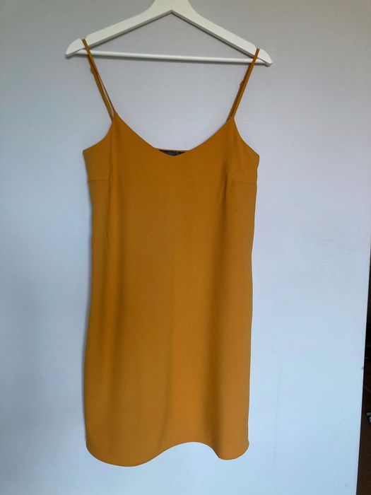 Sukienka musztardowa żółta na ramiączka