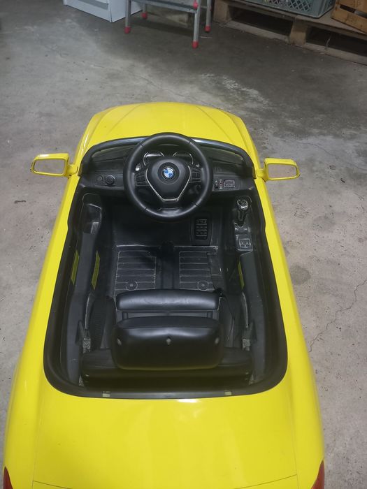 BMW M4 carrinho eléctrico de criança