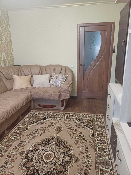 продам 3-х кімнатну квартиру в Богодухові