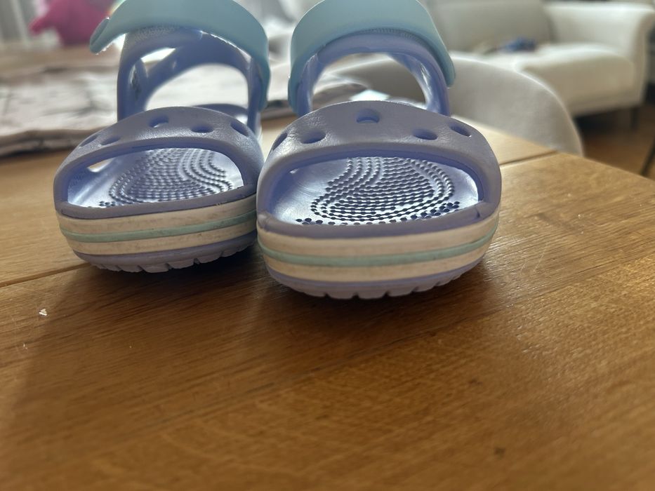 Crocs C8 niebieskie sandały