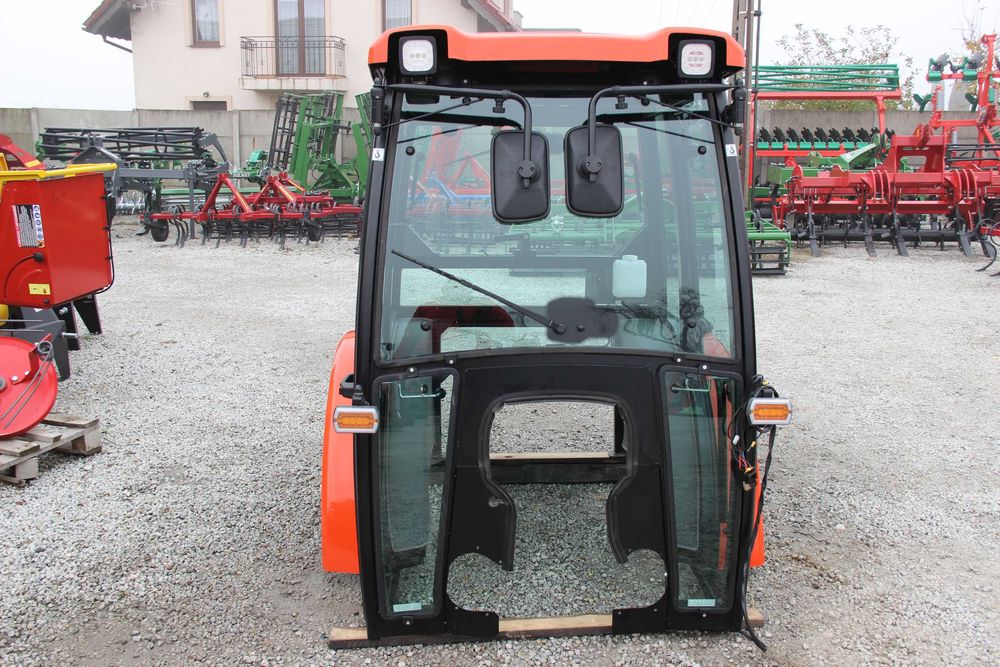 Kabina sadownicza kabiny Naglak C330 C330 z błotnikami Komfort