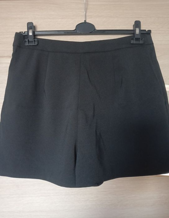 Krótkie spodenki, szorty Miss Selfridge, spodenki na lato, r. 42