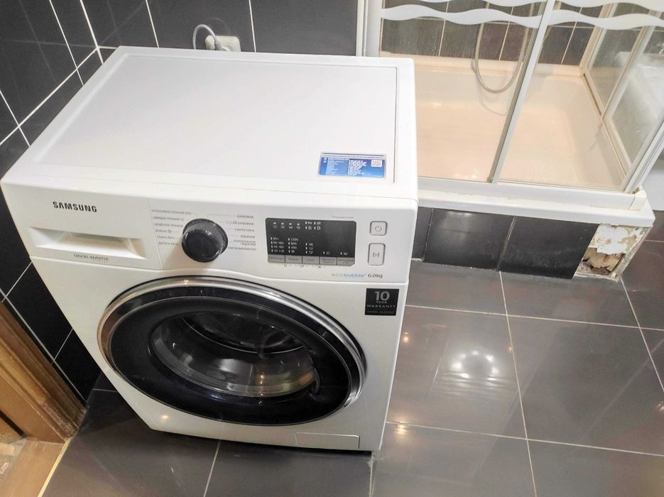 Продається видова 3-х.кім. квартира по вул. Набережна ім. В. Стефаника