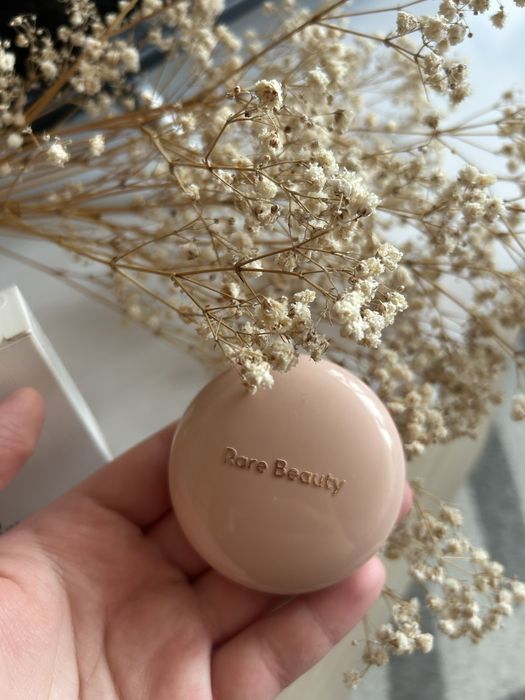 Rozswietlacz rare beauty