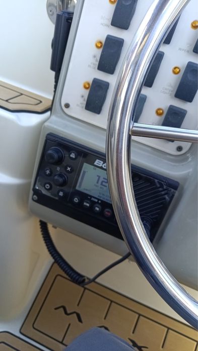 Maxum 2700 SCR - com lugar de marina e totalmente restaurado