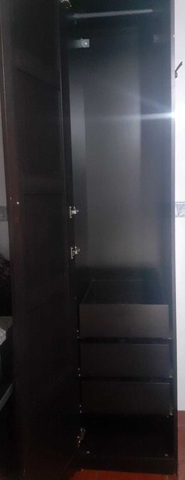 PAX: Duas estantes PAX IKEA em bom estado – com cestos incluídos