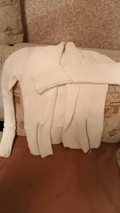 Светр Calvin Klein розмір XS coton