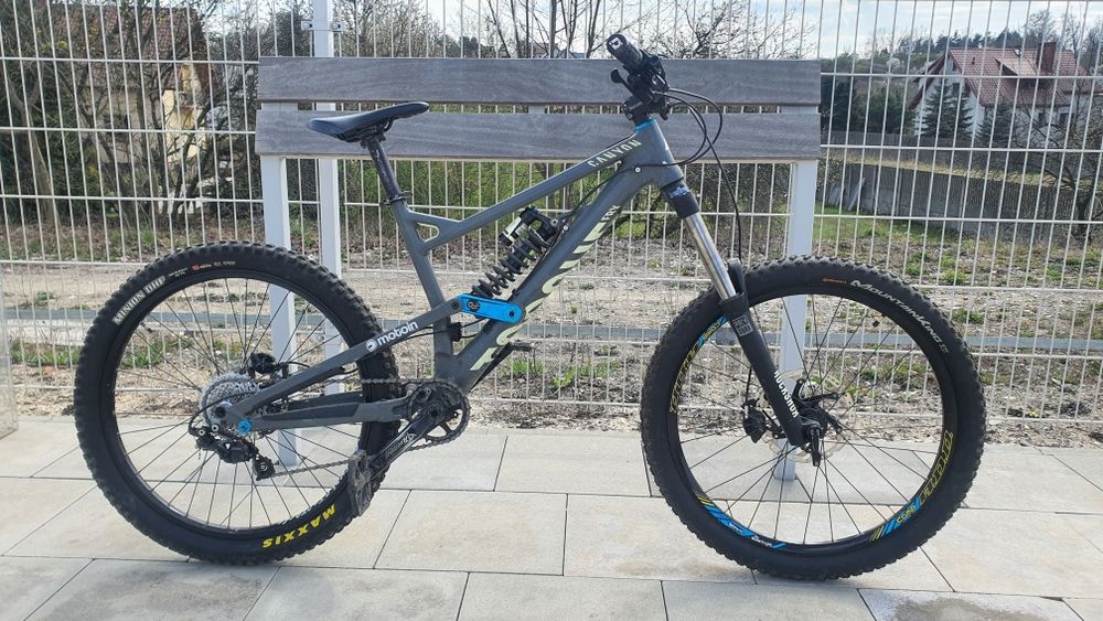 Rower Downhill DH FR Canyon Torque FRX Specialized Demo Big Hit Rock ...