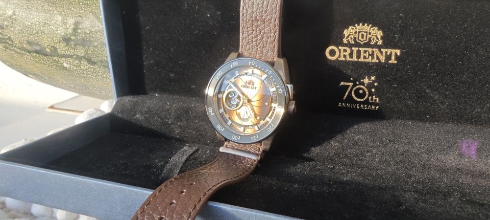 Orient Retro Future Camera 70Th Anniversary RA-AR0204G00B