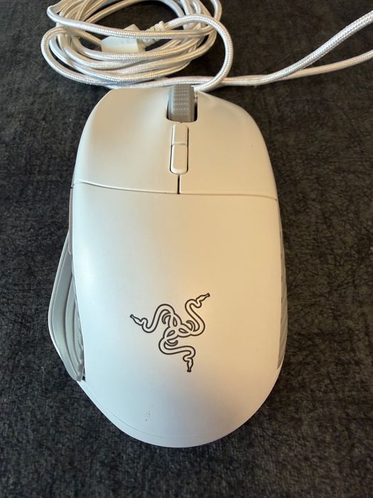 Rato Branco Razer Basilisk - Em excelente Estado -