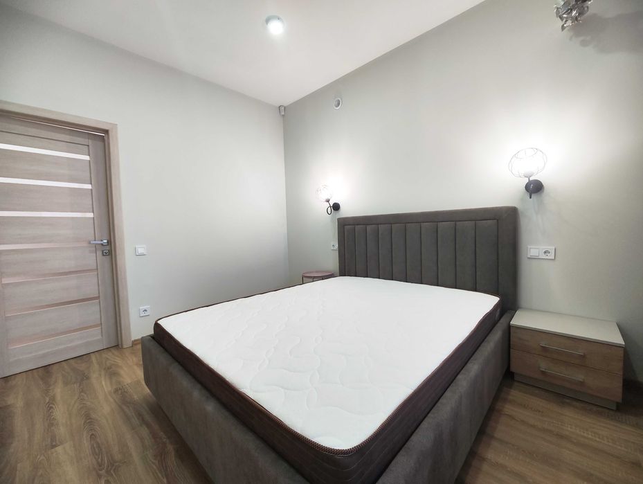 Продам 1 кімн. квартиру вул. С. Колоса буд 3  м. Васильківська  Ашан