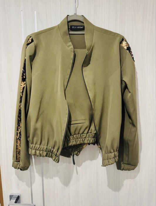 Komplet garnitur bomberka spodnie zestaw khaki złote cekiny Ola Voga S