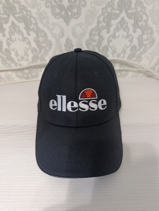 Нова оригінальна кепка Ellesse / Чорна бейсболка Ellesse Snapback / Оригінал