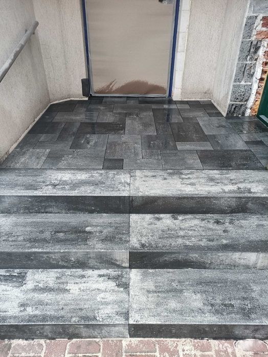 Brukarstwo, układanie kostki brukowej. Kostka brukowa