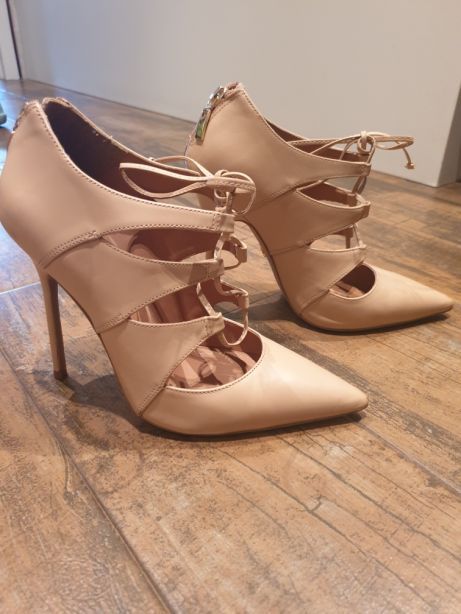Buty firmy Kazar