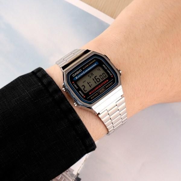 Электронные часы Касио Монтана, Casio Mantana