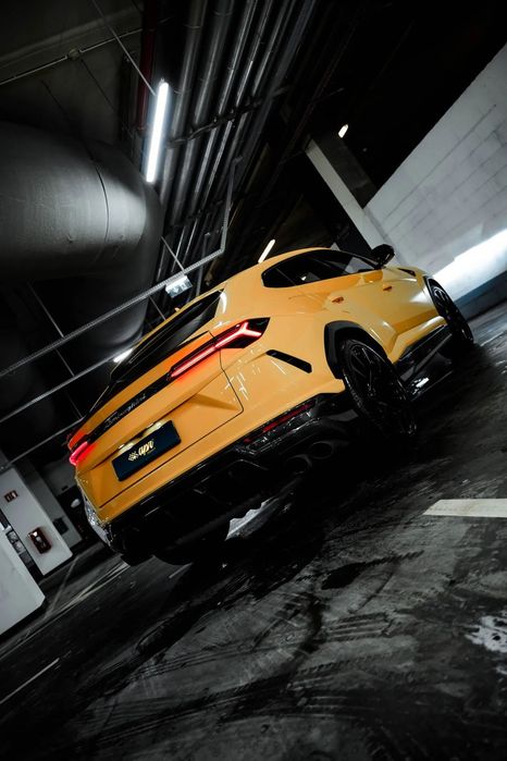 Lamborghini Urus517427819289651204
