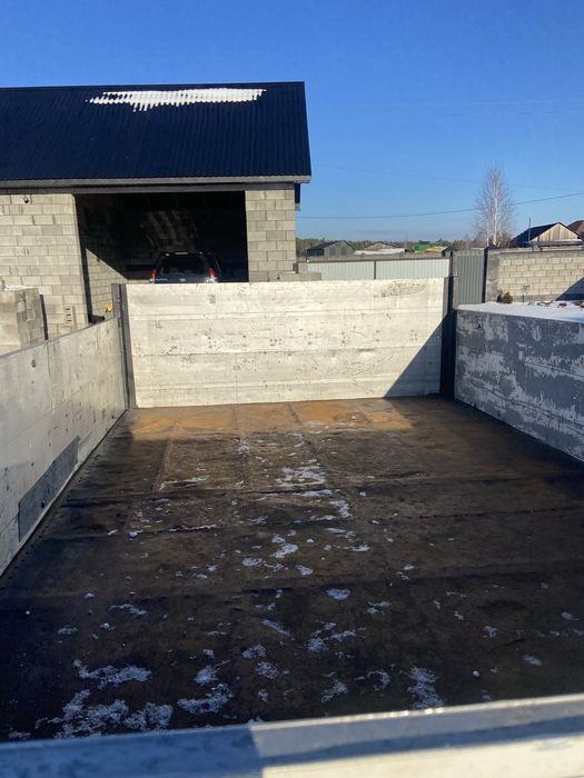 Продам прицеп одноосьний  до трактора з підйомником та документами