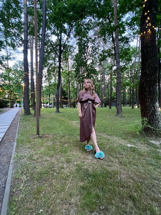 Святковк Жіноча сукня  шовкова