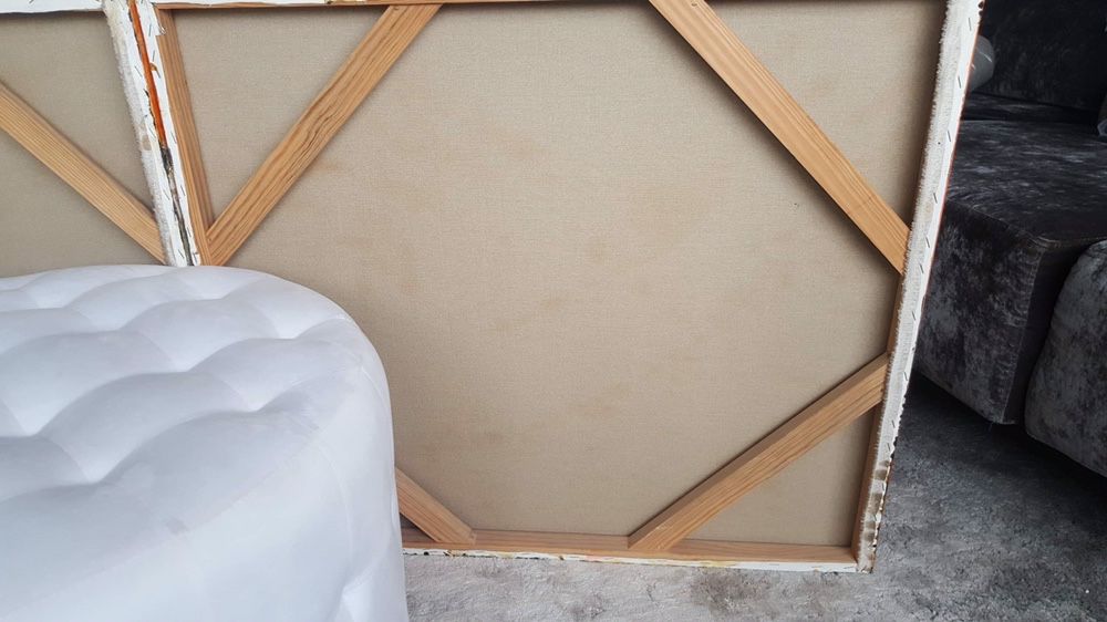 Telas em muito bom estado