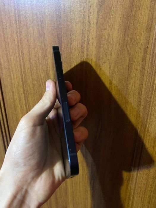 Продам айфон 12 64гб