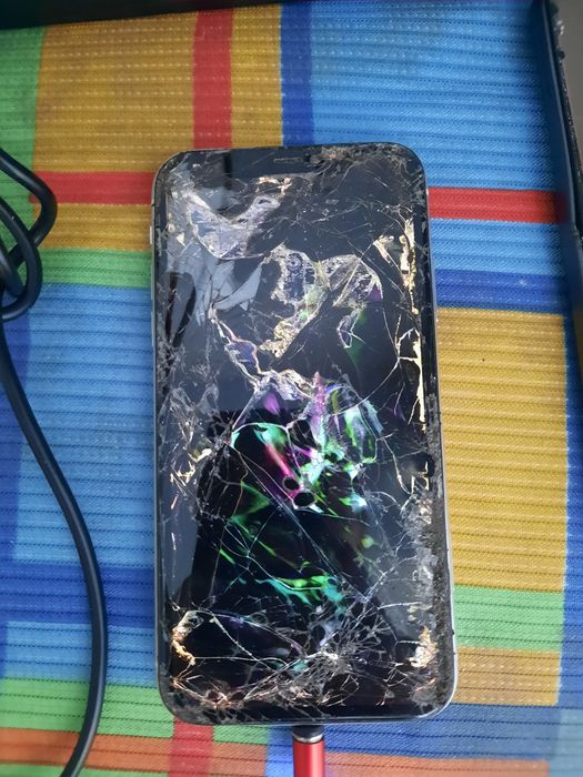 Iphone 11 на запчасти