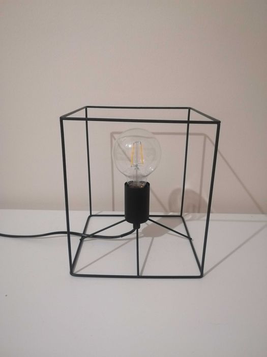 Candeeiros de mesa em ferro NOVOS