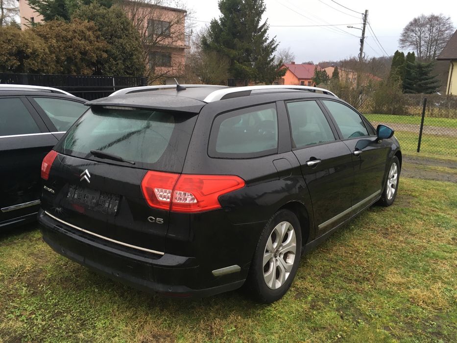 Zderzak tył tylny belka klapa bagażnika kombi Citroen C5 X7 KTVD