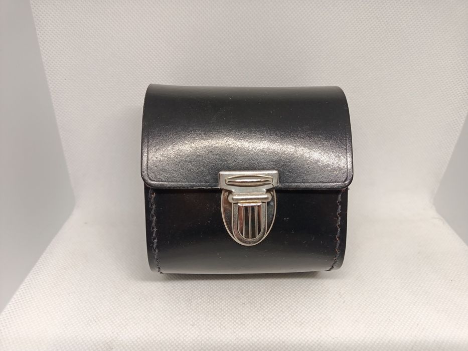 Футляр Pentacon кожа