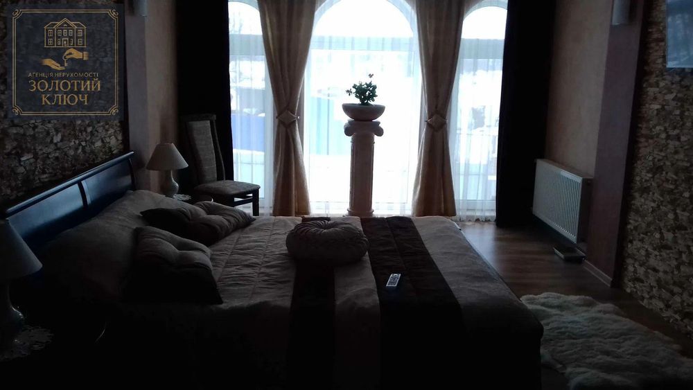 Продається будинок з 4 кімнатами в Іванівці