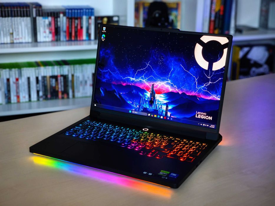 laptop LENOVO Legion PRO 7:Ultra 9 275HX,64GB,SSD 1TB,RTX5080 16GB