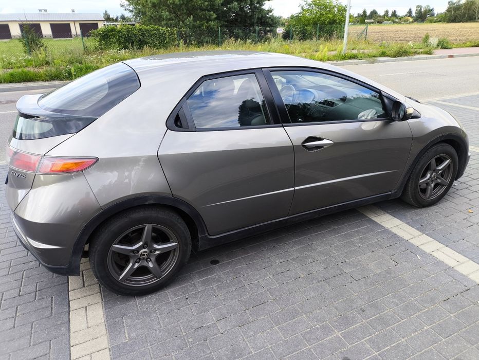 Honda Civic VIII 1.8 Sport Salon PL