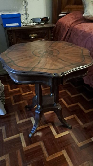 Mesa apoio sala nogueira