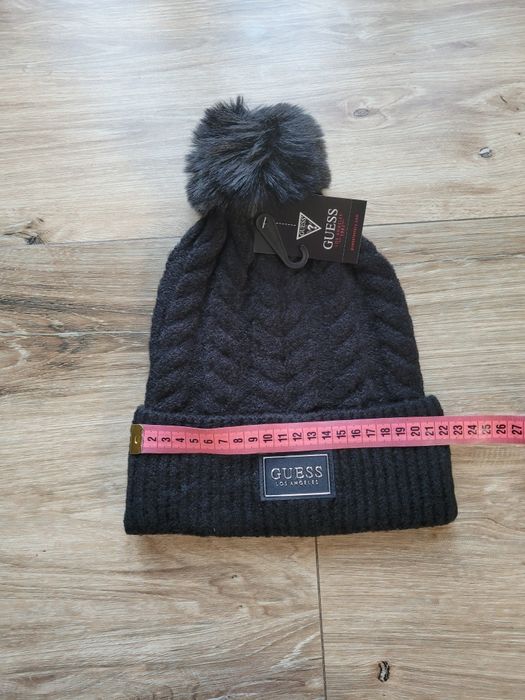 Komplet czapka i szalik Guess