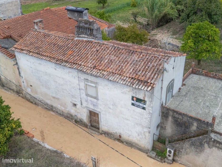 Moradia para Reconstrução | Cernache, Coimbra — Cernache, Coimbra