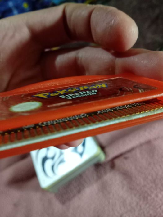 Pokémon FireRed gameboy advance ORIGINAL