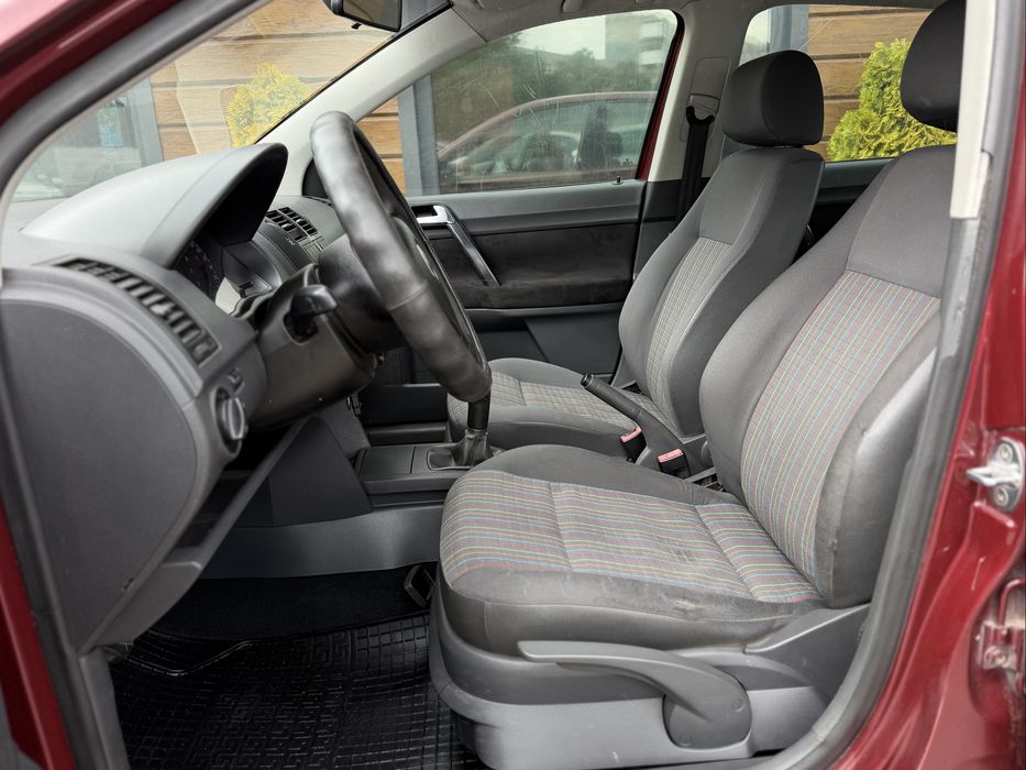 VOLKSWAGEN POLO 2007 року, 1.4 бензин, механіка, передній привід.