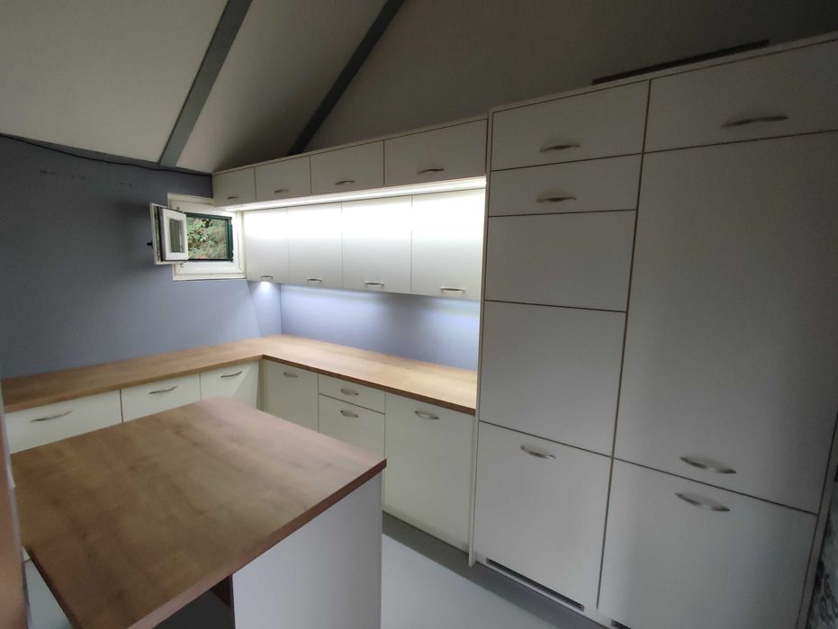 Wyspa kuchenna na kółkach