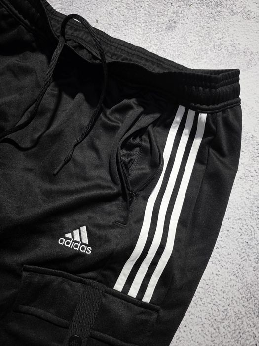 М розмір Adidas оригінальні спортивки штани адидас