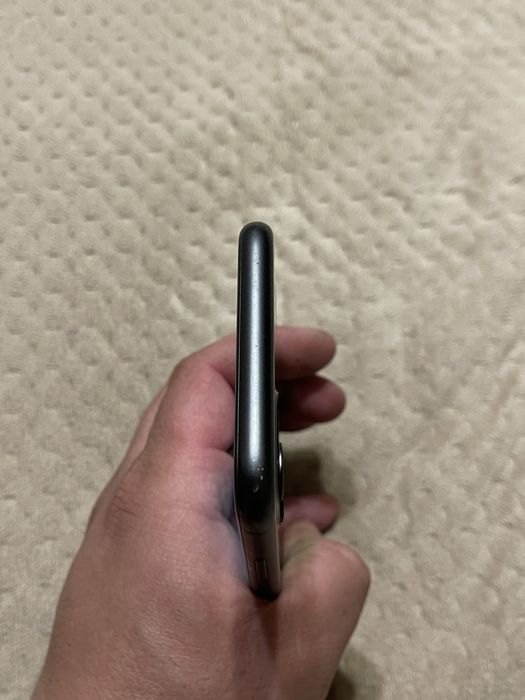 iPhone 11 64gb один власник