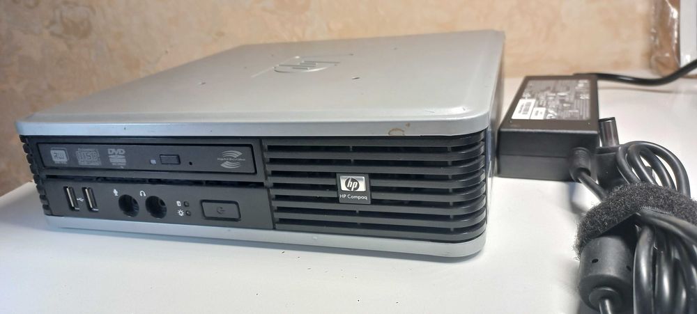 HP Compaq dc7800 Ultra-slim Desktop PC