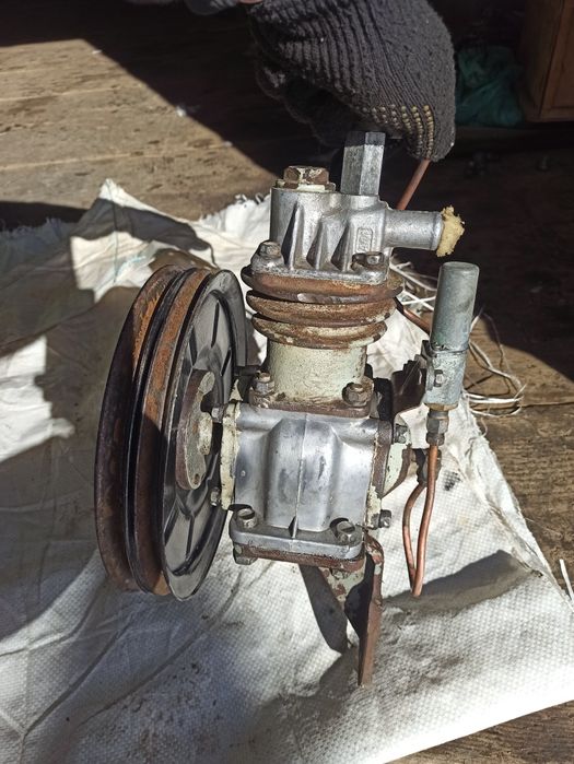 Манометр і компресор ЗІЛ КАМАЗ МАЗ КРАЗ І ІН.