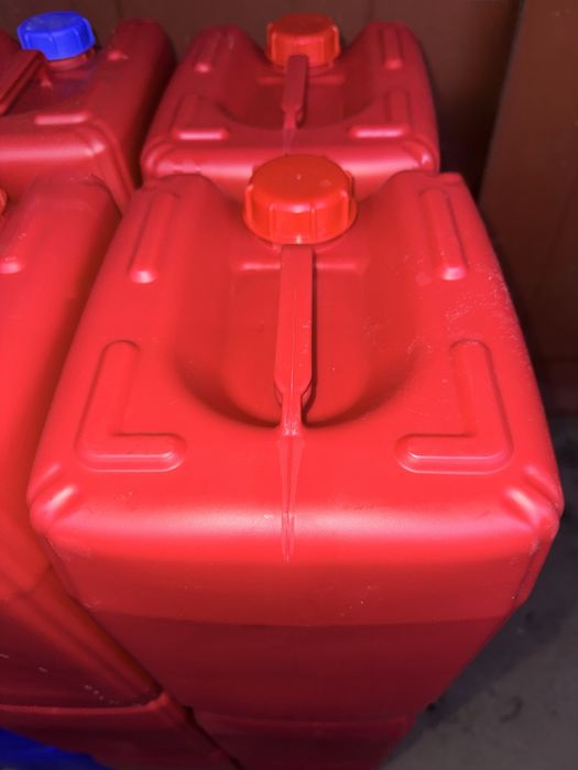 Каністра 20 л - 70 грн (до 5 шт 100 грн)