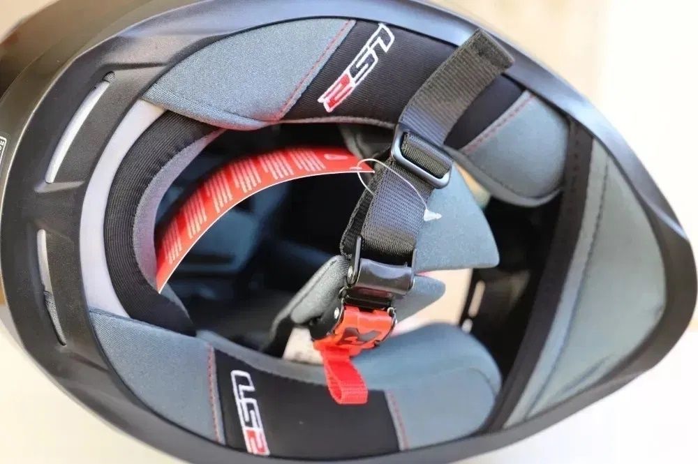 Capacete LS2 FF392 Preto Criança Tamanho M 20 cm