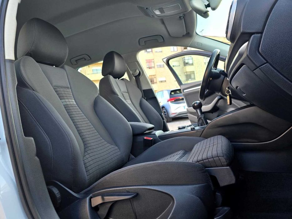 AUDI A3 SPORTBACK 8V S LINE 1.6TDI 110CV (LOOK RS3)