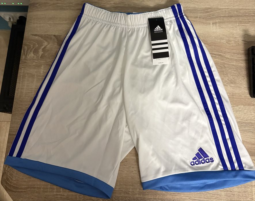 Spodenki adidas