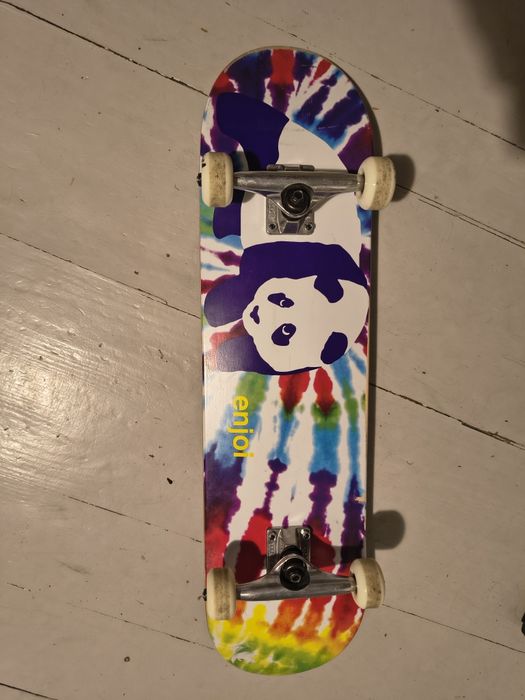 Enjoi Panda kompletna / Tensor / 52 mm”