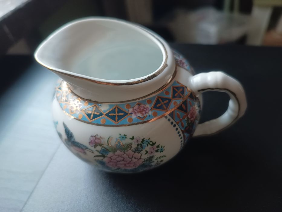 Chiński mlecznik porcelanowy/ porcelana chińska /stara porcelana