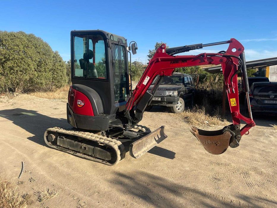Yanmar VIO25-4 (2.7T) c/ 3 baldes engate rápido, Certificado de conformidade