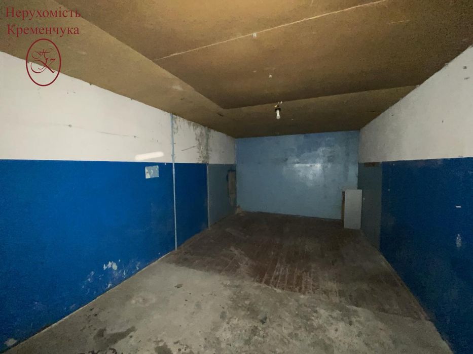 Продам комерційне приміщення на 1 Занасипі 300 м2